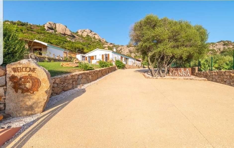 بالاو Tenuta Petra Manna المظهر الخارجي الصورة